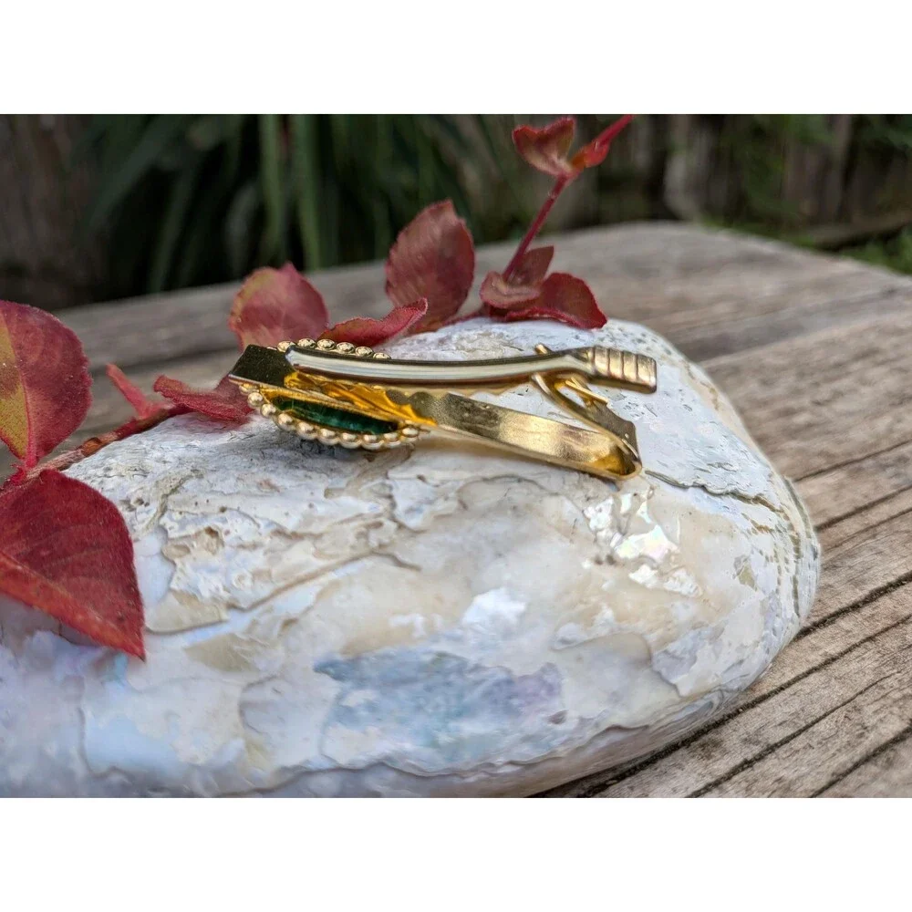Vintage Malachite Cabachon Tie Bar, Mens Dressware Accessories